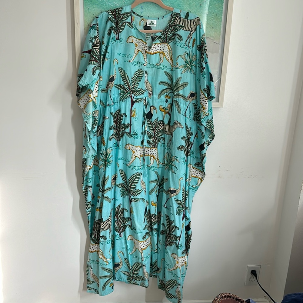 Kaftan dress perfect for the beach one size never worn